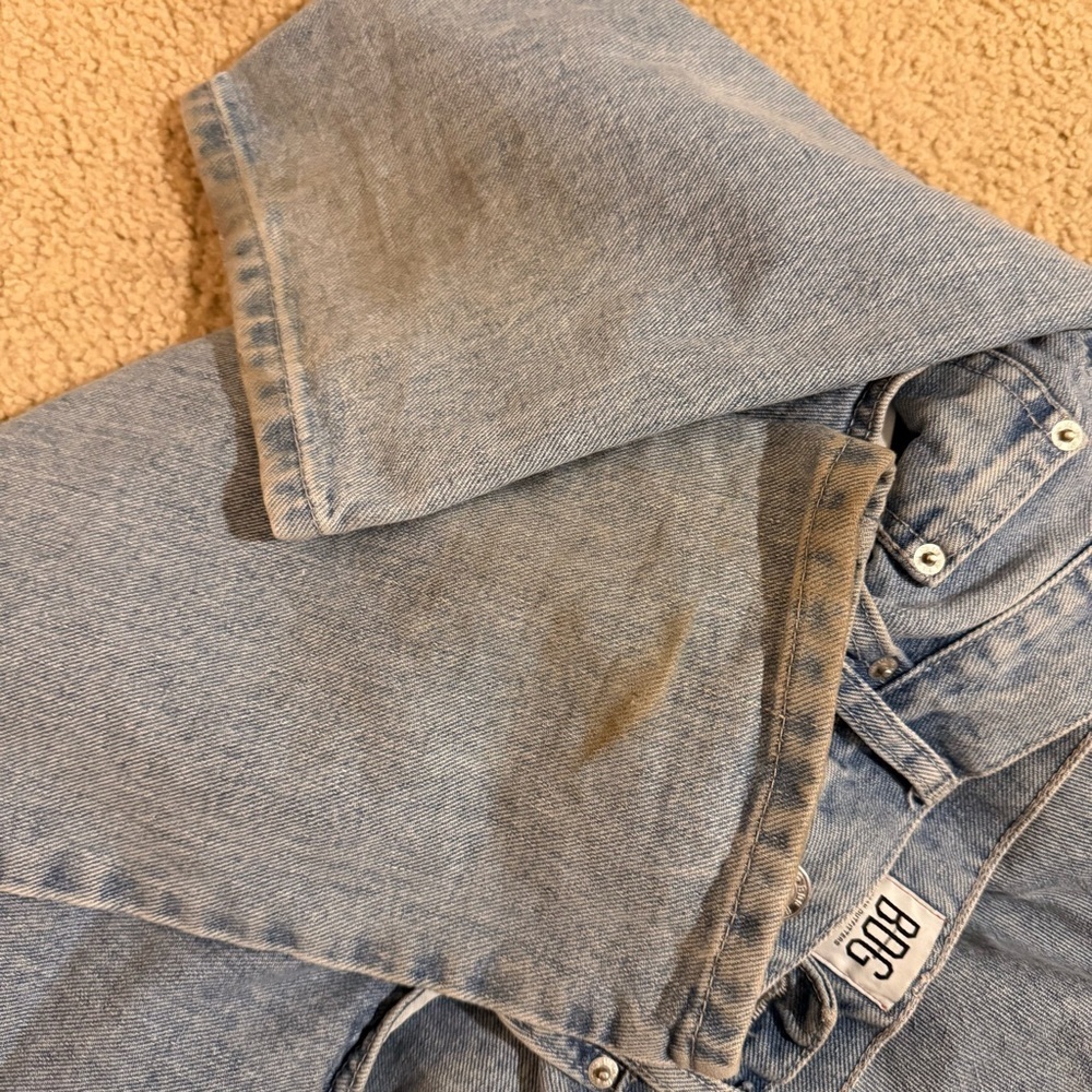 BDG Medium High Waisted Blue Ripped Boyfriend Jeans - Picture 8 of 8